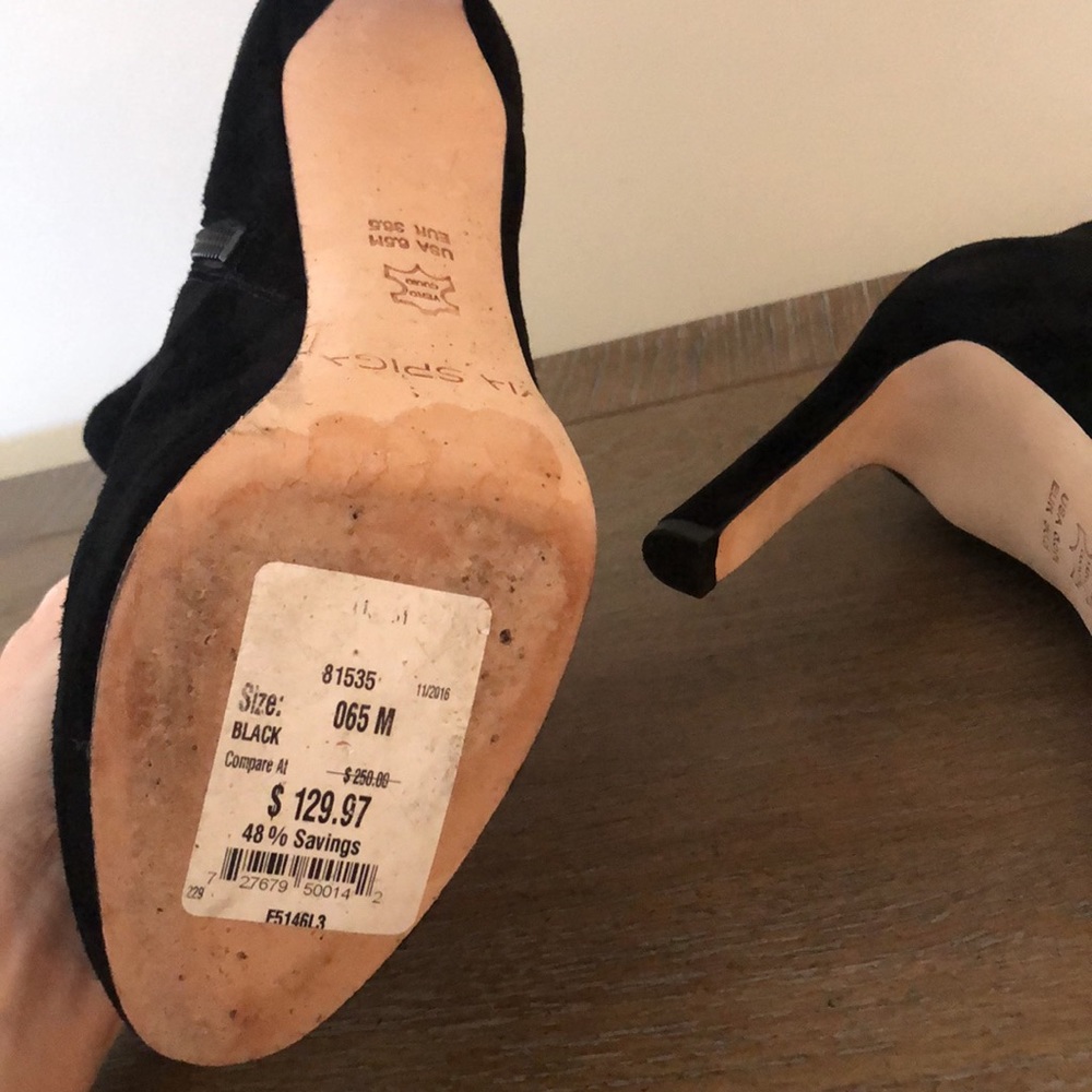 LIKE NEW {Via Spiga} Blinda Suede Black Booties. Size 6.5. - Picture 7 of 8